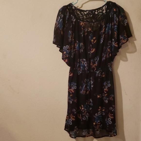Xhileration Flowy Black Floral Dress - Picture 5 of 5
